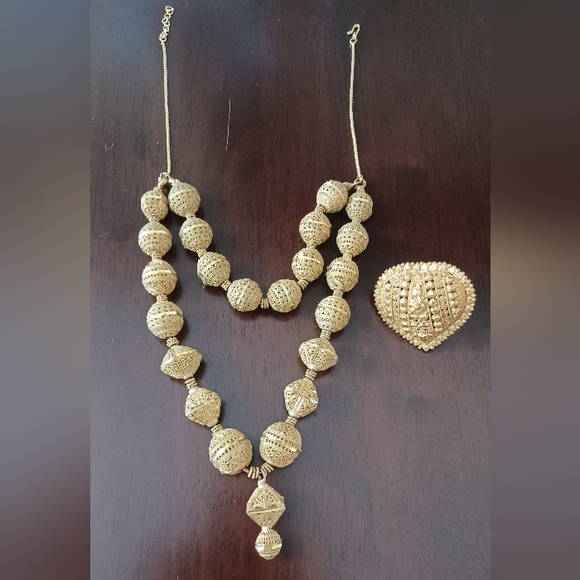 Gold Filigree Double Strand Vintage Etched Ball Necklace with ring set - Picture 2 of 11